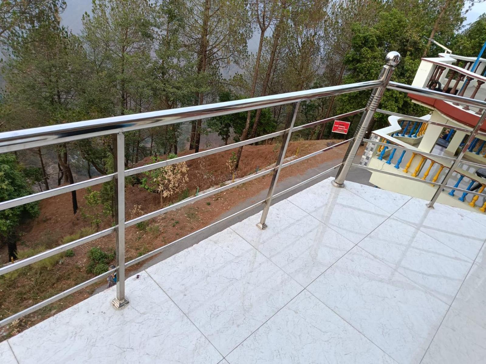 Joshi Holiday Home Stay ลันส์โดว์นี ภายนอก รูปภาพ