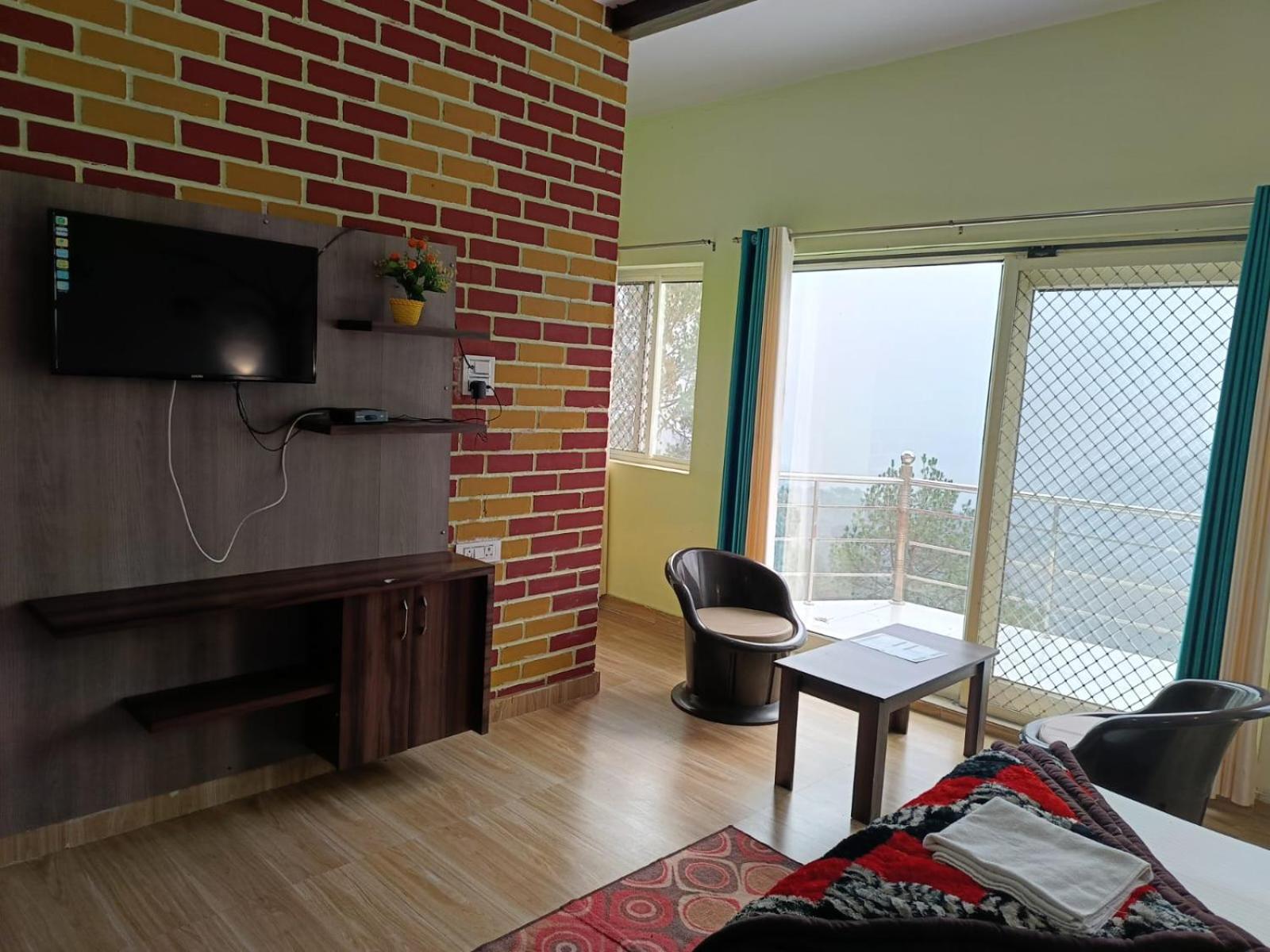 Joshi Holiday Home Stay ลันส์โดว์นี ภายนอก รูปภาพ